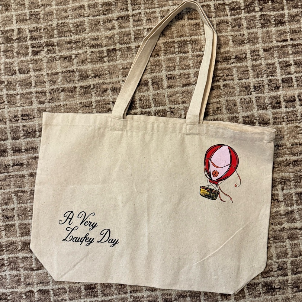 Everlane x Laufey Tote